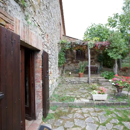 Villa Sleeps 8 Pool Wifi